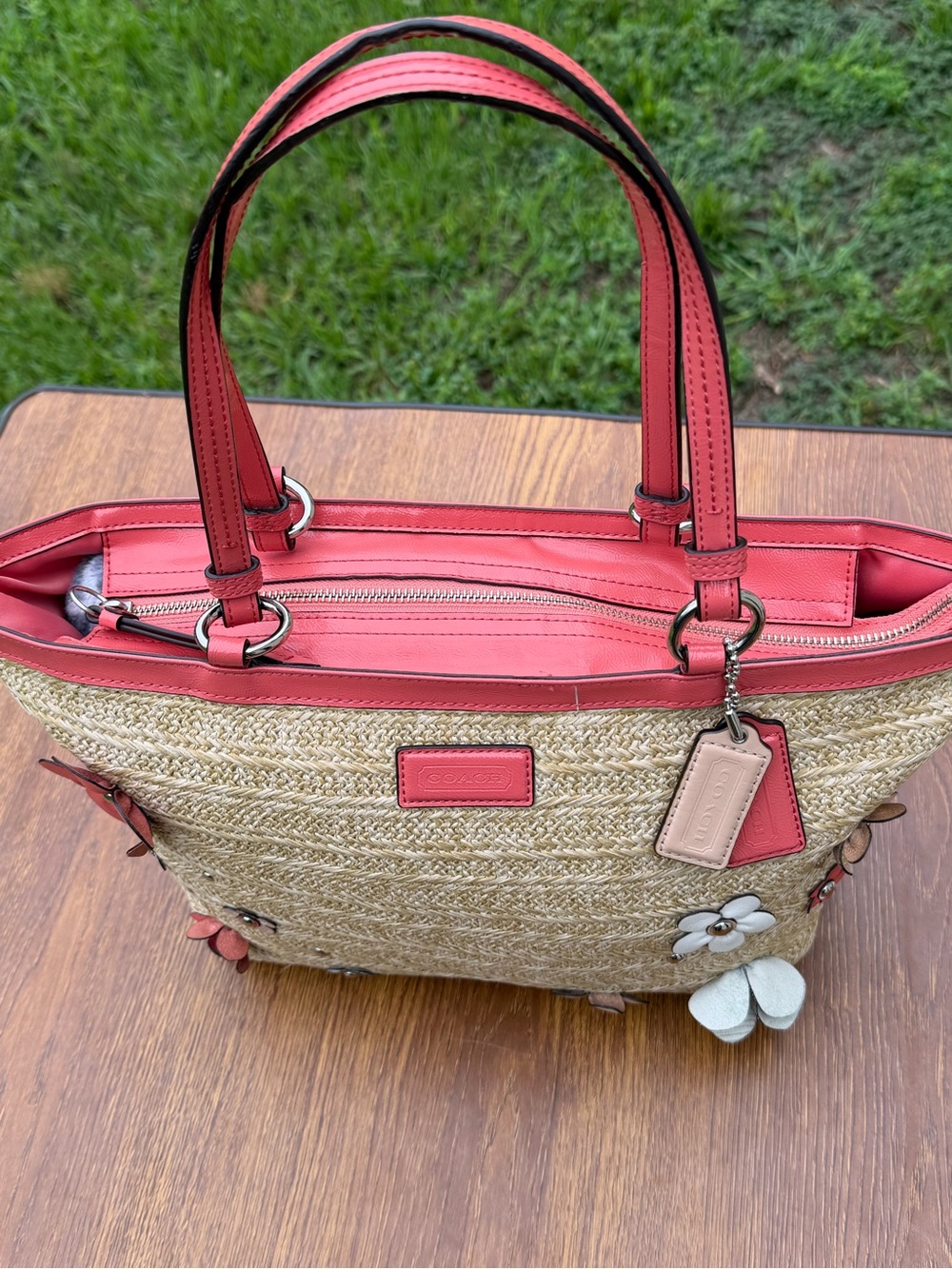 Coach Straw Floral Applique Tote Bag Pink Patent Leather Beach Shoulder F29861 - Picture 6 of 16